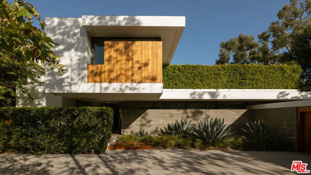 748 Amalfi Drive Pacific Palisades - 25545405 Eca0595a209951a67e391b76f4333cb5
